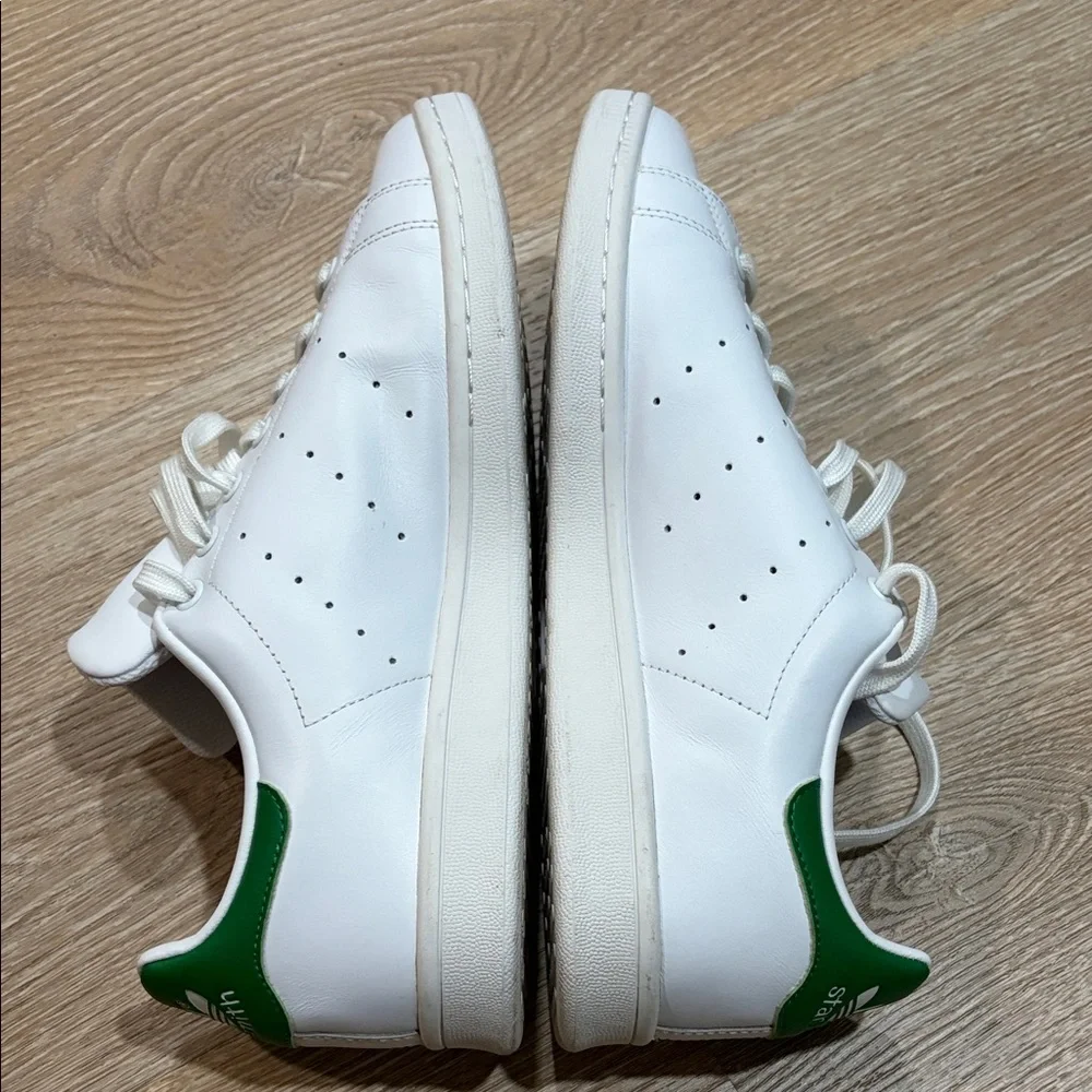 Adidas White and Green Stan Smith Shoes - Picture 8 of 11